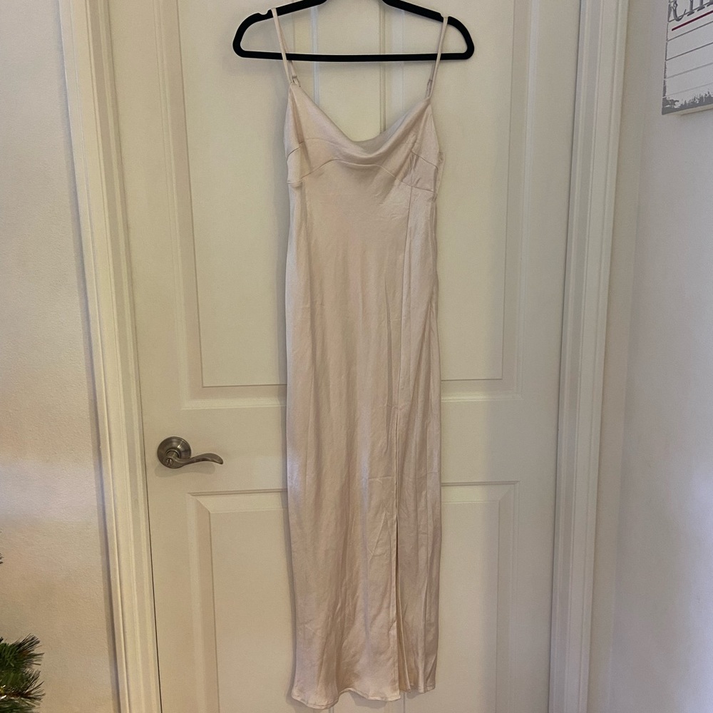 Women’s Light Pink Spaghetti Strap Bridesmaid Maxi Dress With Slit Size 8
